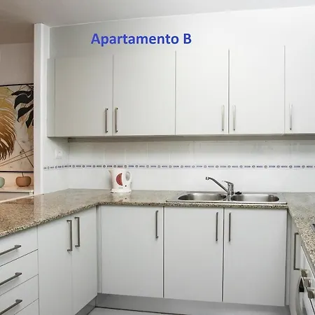 西特格斯乡间公寓 公寓 *