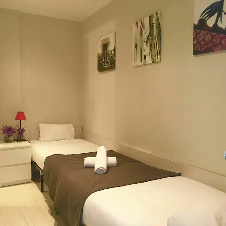 西特格斯乡间公寓 *